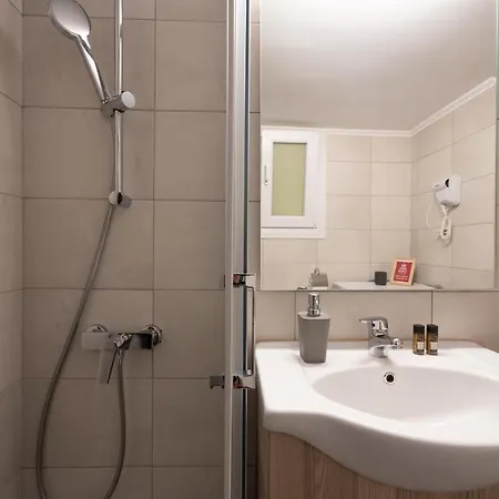 Modern In Exarchia Apartment *