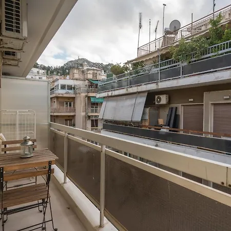 Modern In Exarchia Apartment *